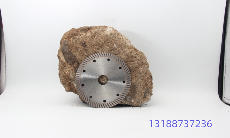 热压金刚石锯片-1